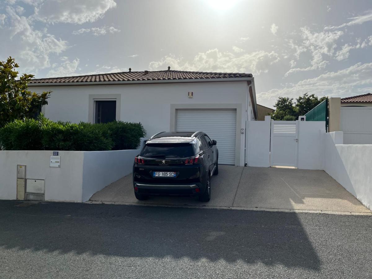 Studio Riquet Independant Attenant A Villa カプタング エクステリア 写真
